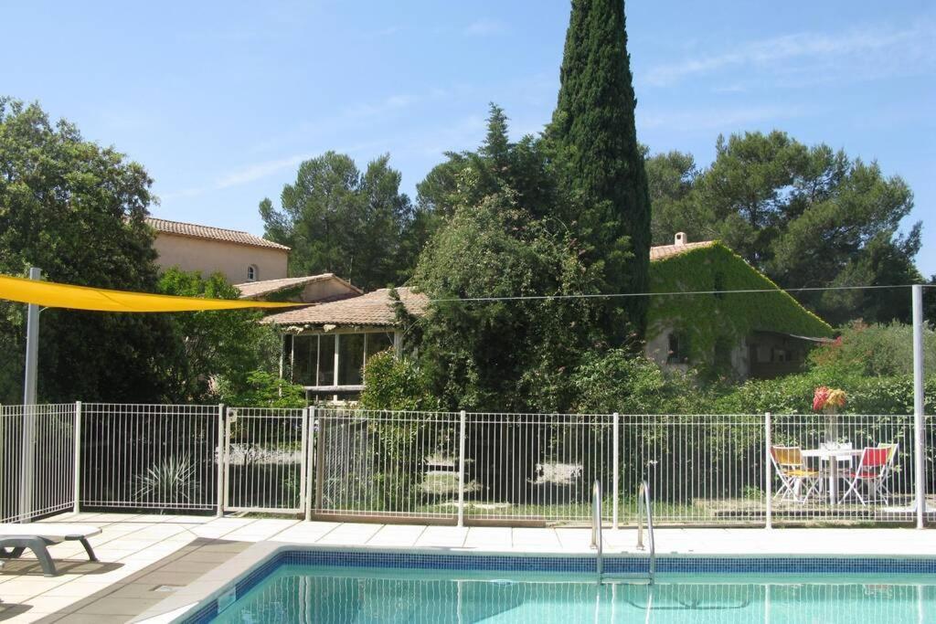 Gite Avec Piscine Et Climatisation Buzignargues Exterior foto